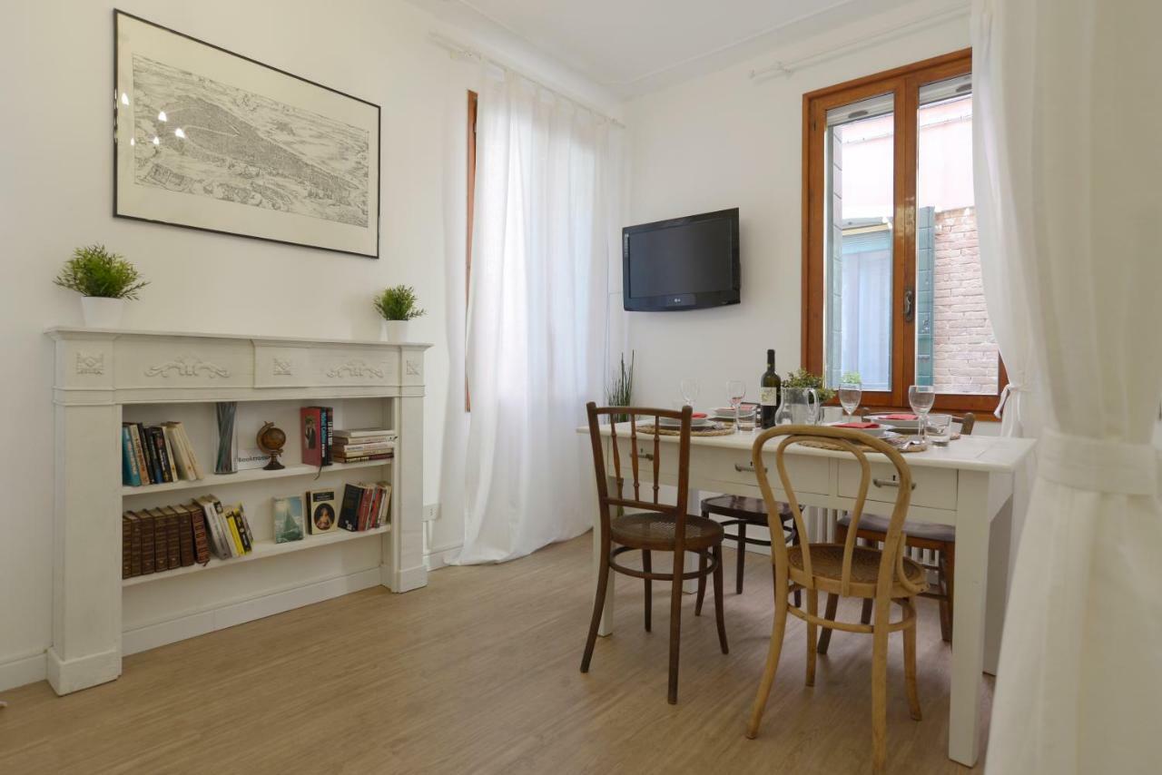 Apartament Secret Garden *